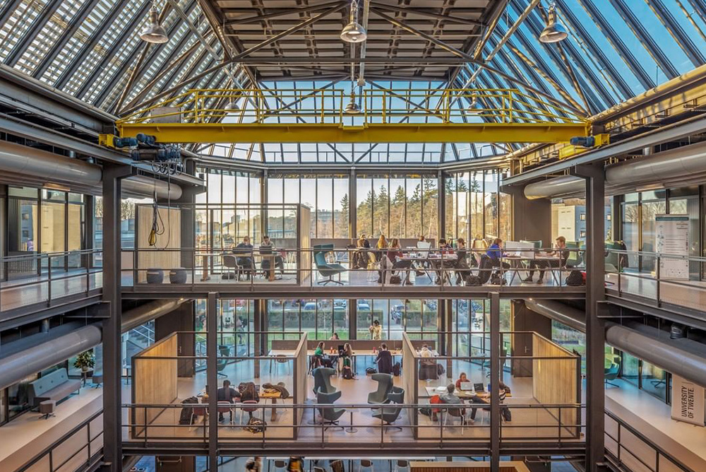 Goingdutch collaborates with Twente University. Learn about our advice for studying at the best universities in the Netherlands.